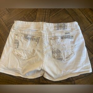 Gently use missed me shorts no stains just wrinkly